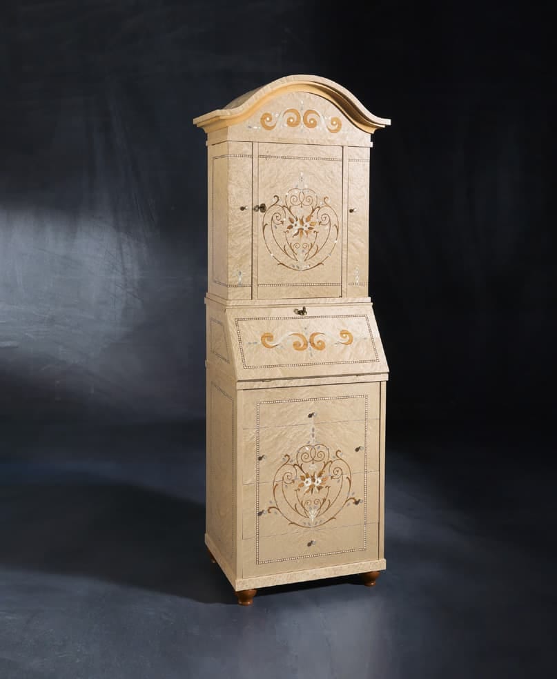 Arts Inlaid trumeau