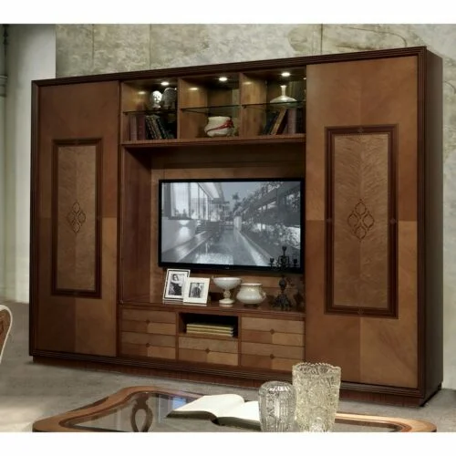 Libreria Charme classica in legno intarsiato di design elegante per zona giorno luxury, made in Italy by Carpanelli.