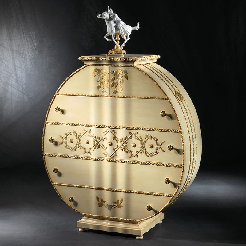 Egg Chest of drawers