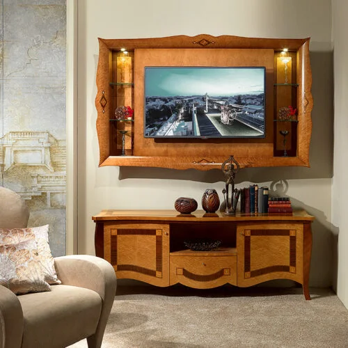 Mobile porta TV Charme classico in legno pregiato di design artigianale per soggiorno elegante, made in Italy by Carpanelli.
