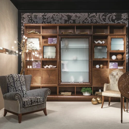 Pois modular display bookcase with a classic design in handcrafted wood with a modular structure, Carpanelli made in Italy.